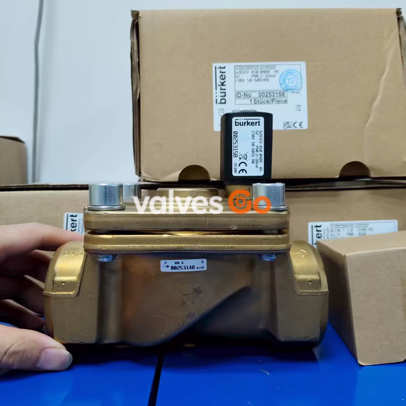 BURKERT 5281 Servo Diaphragm 2/2-Way Solenoid Valve - Packaging 2